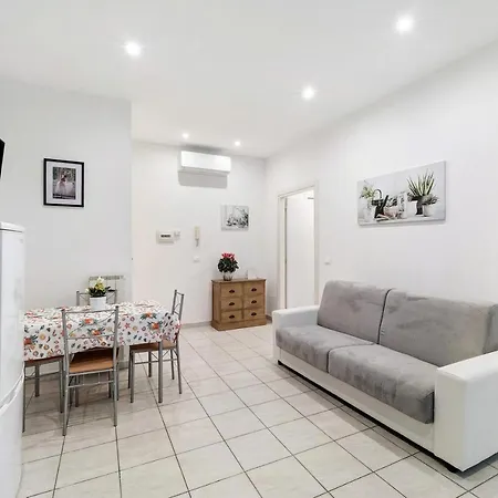 La Ballerina Di Daire Alassio